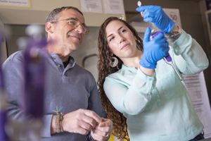 Faculty Student in Lab